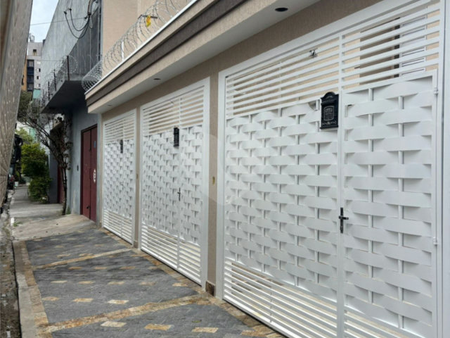 Sobrado à venda com 3 quartos, sendo 1 suíte,  em Jardim Centenario, São Paulo, SP