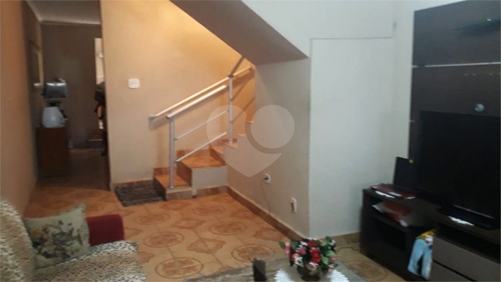 Sobrado à venda com 3 quartos, sendo 1 suíte, em Parque Continental I, Guarulhos, SP