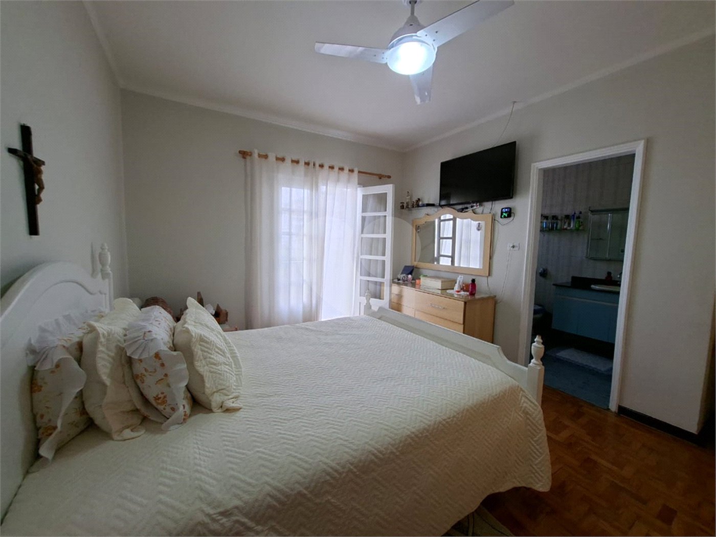 Casa à venda ou para alugar com 4 quartos, sendo 2 suítes, em Vila Mazzei, São Paulo, SP