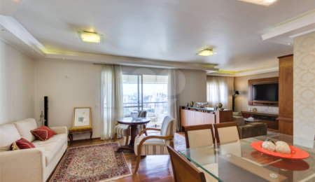 Apartamento à venda com 3 quartos, sendo 2 suítes,  em Jardim Marajoara, São Paulo, SP