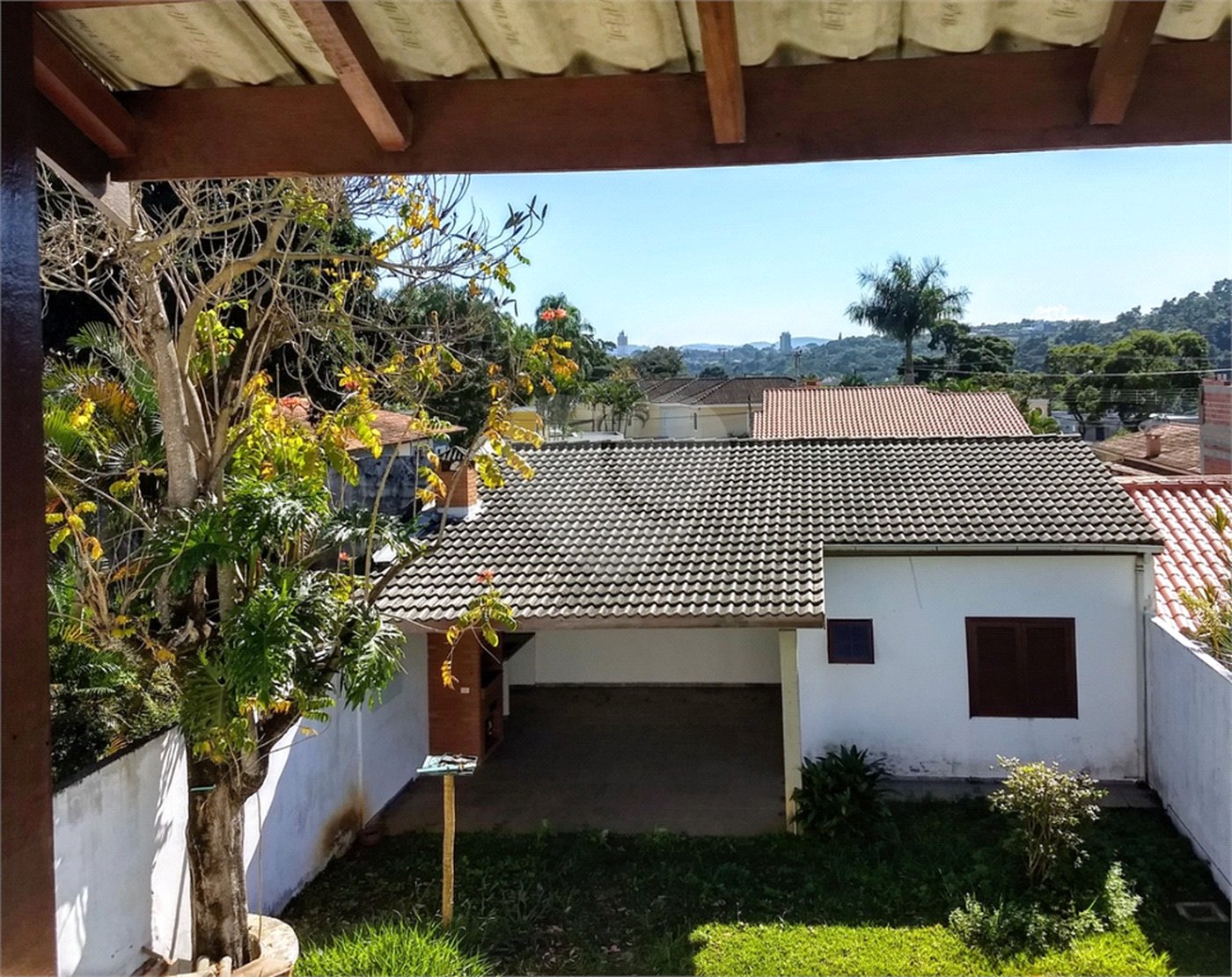 Sobrado à venda com 5 quartos, sendo 1 suíte, em Vila Esperia Ou Giglio, Atibaia, SP