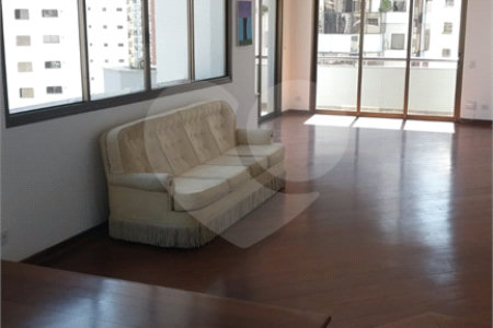 Apartamento à venda ou para alugar com 5 quartos, sendo 3 suítes,  em Tatuapé, São Paulo, SP