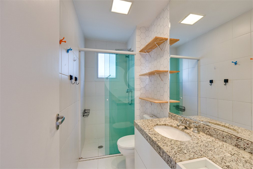 Apartamento à venda com 3 quartos, sendo 1 suíte, em Santo Amaro, São Paulo, SP