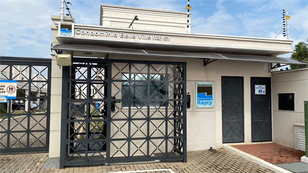 Casa à venda com 3 quartos, sendo 1 suíte, no condomínio Residencial Belle Ville Itaycy, Indaiatuba - SP