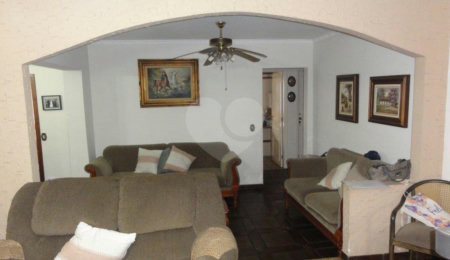 Sobrado à venda com 3 quartos, sendo 1 suíte,  em Santa Teresinha, São Paulo, SP