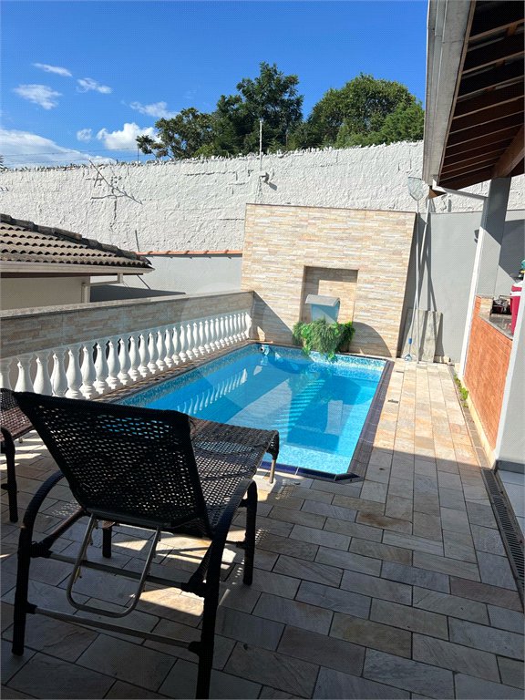Casa à venda com 3 quartos, sendo 1 suíte, em Retiro das Fontes, Atibaia, SP