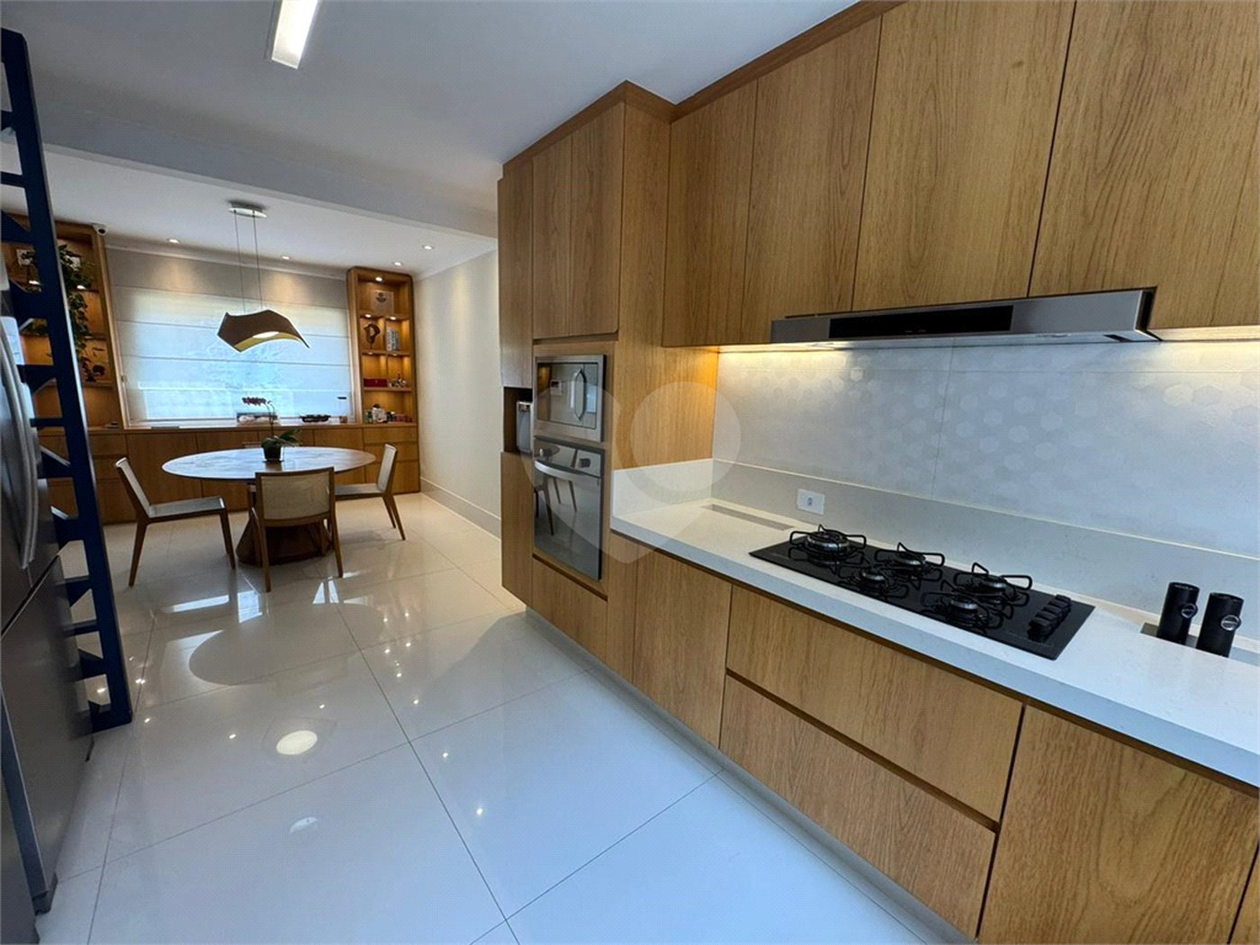 Casa à venda com 3 suítes no condomínio Sunset Brooklin, São Paulo - SP