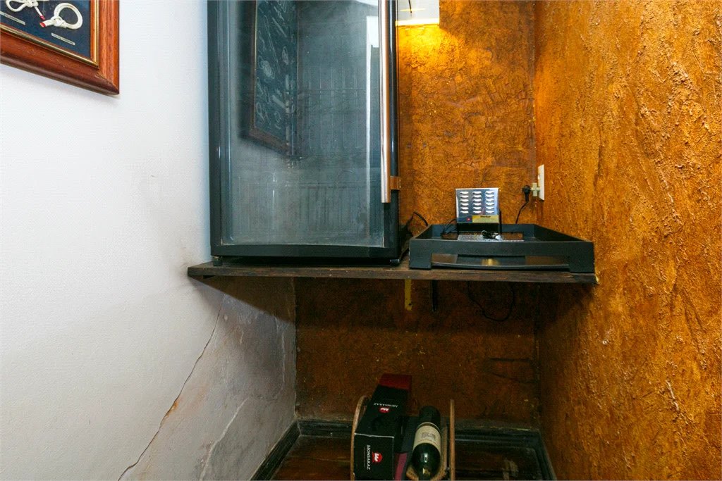 Casa Térrea à venda com 3 quartos, sendo 2 suítes,  em Brooklin Paulista, São Paulo, SP