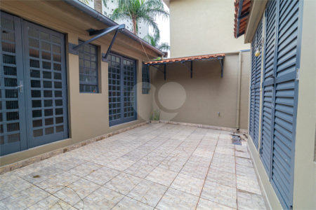 Casa à venda ou para alugar com 3 quartos, sendo 1 suíte, em Granja Julieta, São Paulo, SP