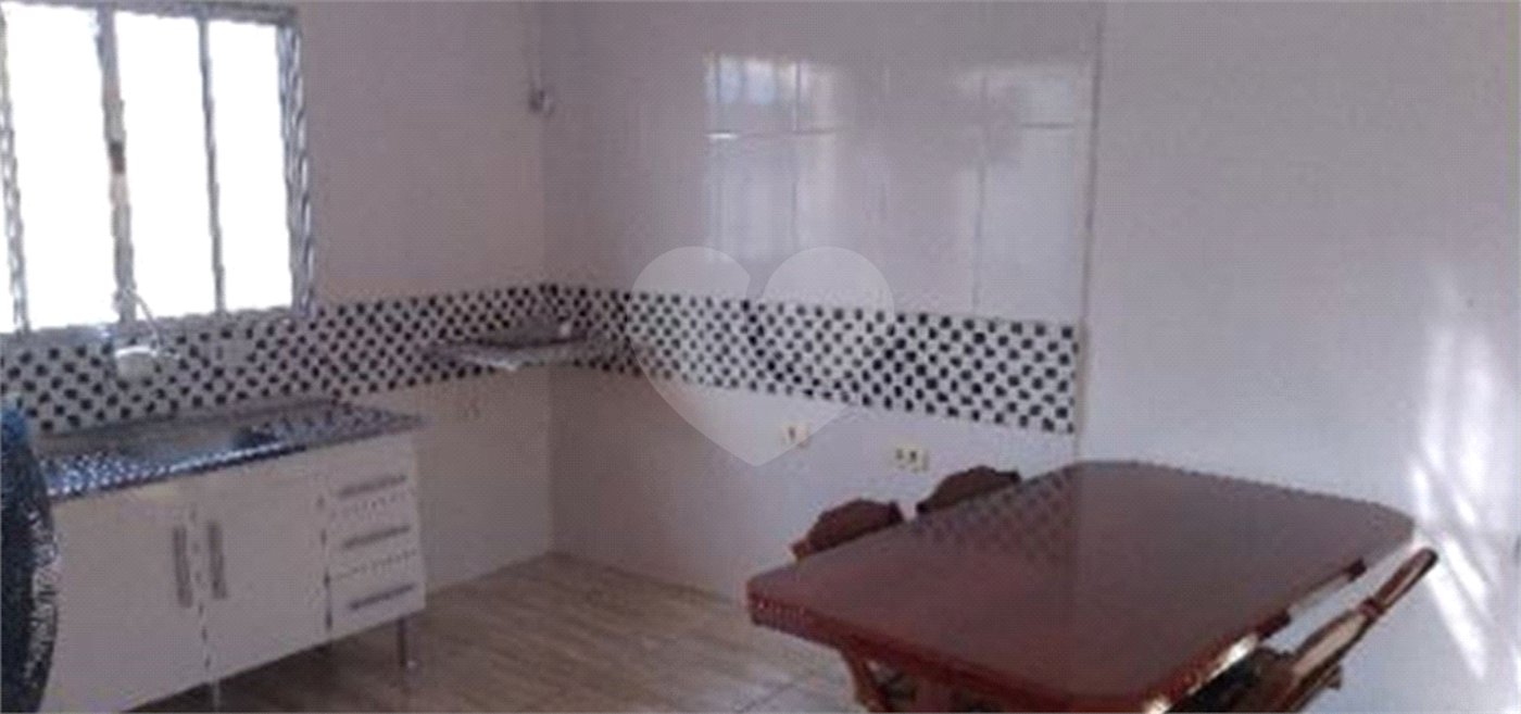 Sobrado à venda com 5 quartos em Jaguara, São Paulo, SP