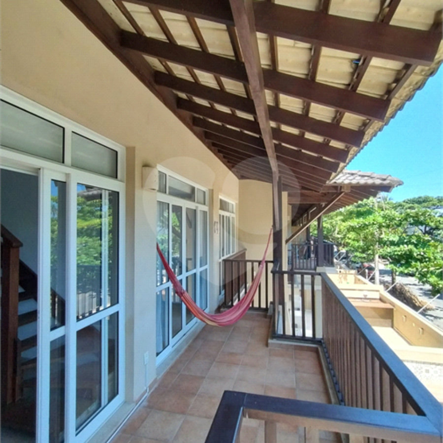 Apartamento Duplex bem localizado com 3 Quartos à venda, 120m² - Enseada, Guarujá - SP