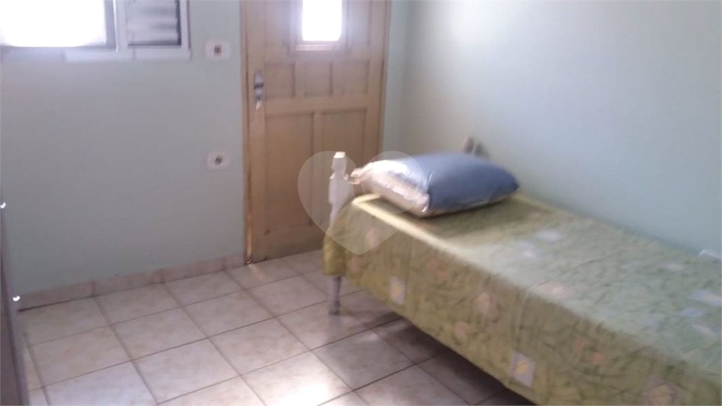 Sobrado à venda com 4 quartos em Jardim Guairaca, São Paulo, SP