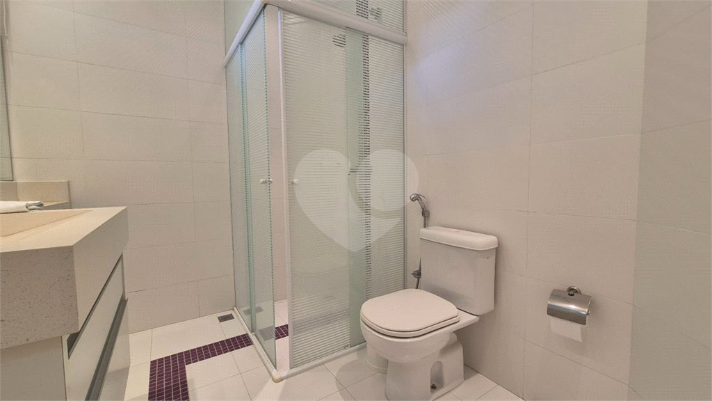 Casa à venda com 5 suítes no condomínio Lago Azul 1, Araçoiaba da Serra - SP