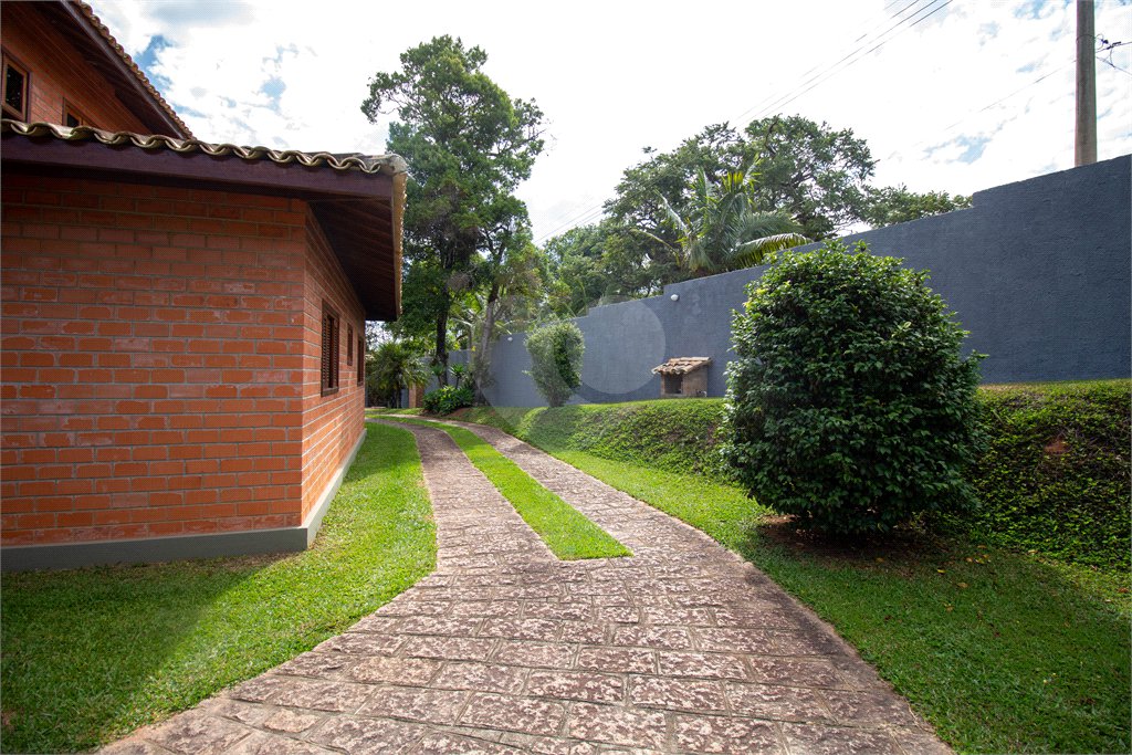 Chácara à venda com 4 quartos, sendo 2 suítes, em Jardim Oriental, Mairinque, SP