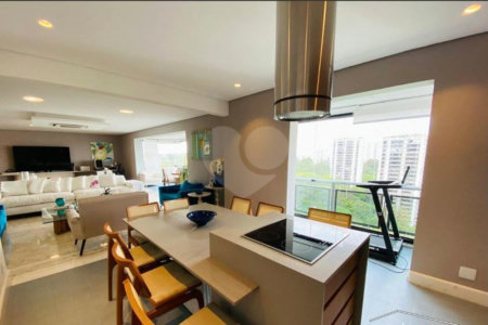 Apartamento à venda com 4 suítes em Santo Amaro, São Paulo, SP