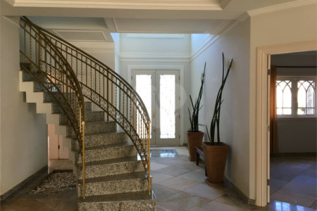 Casa à venda com 3 suítes em Vila Nastri, Itapetininga, SP