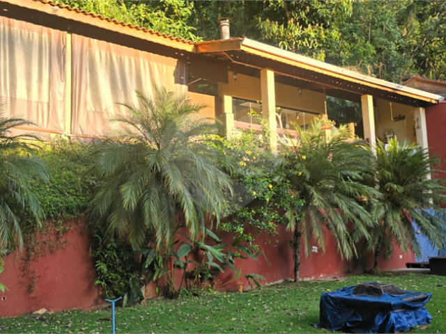 Casa à venda com 3 suítes no condomínio Parque Imperial da Cantareira, Mairiporã - SP