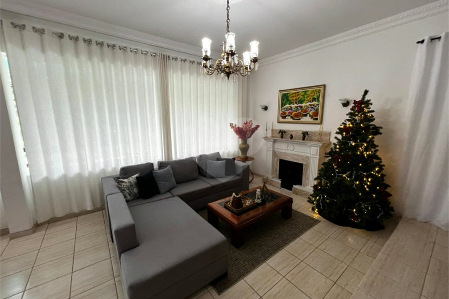 Casa à venda com 4 suítes no condomínio Alpes da Cantareira, Mairiporã - SP