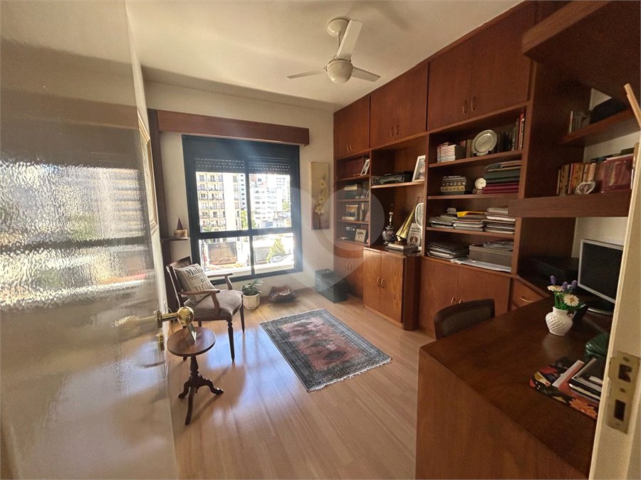 Apartamento à venda com 4 quartos, sendo 2 suítes, em Pinheiros, São Paulo, SP