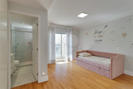 Apartamento à venda com 4 suítes em Campo Belo, São Paulo, SP