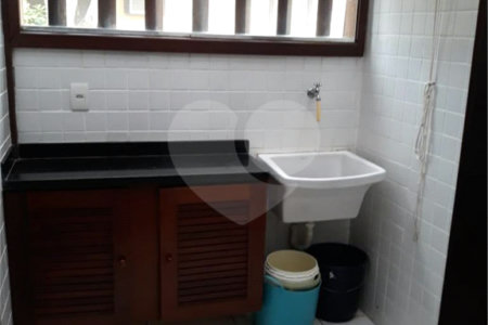 Casa em condomínio à venda com 2 quartos, sendo 1 suíte,  em Portal da Ferradura, Armação dos Búzios, RJ