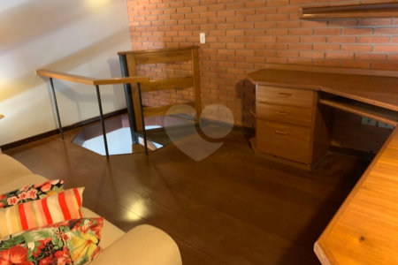 Casa à venda com 6 quartos, sendo 4 suítes, no condomínio São Joaquim, Vinhedo - SP