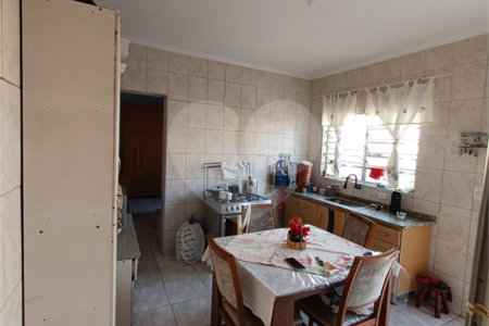 Casa à venda com 3 quartos, sendo 1 suíte,  em Jardim Santa Mônica, São Paulo, SP