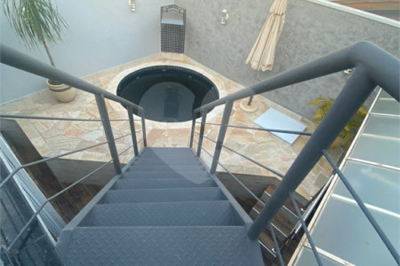 Casa à venda com 4 suítes no condomínio Okinawa, Paulínia - SP