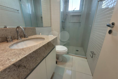 Apartamento para alugar com 2 quartos, sendo 1 suíte, em Vila Anastácio, São Paulo, SP