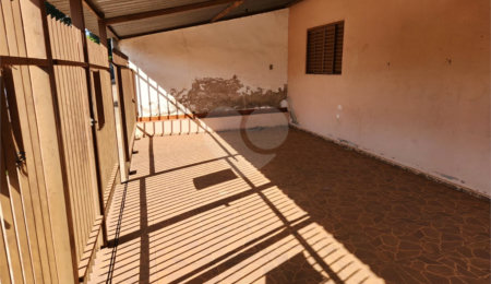 Casa à venda com 2 quartos no Centro, Araraquara, SP