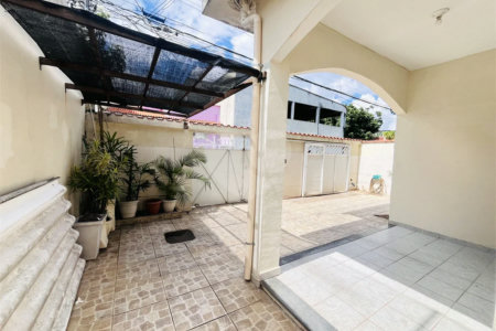 Casa à venda com 3 quartos em Campo Grande, Rio de Janeiro, RJ