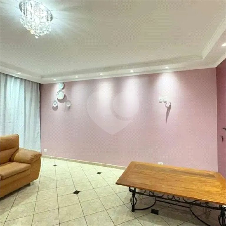 Casa à venda com 3 quartos em Vila dos Remédios, São Paulo, SP