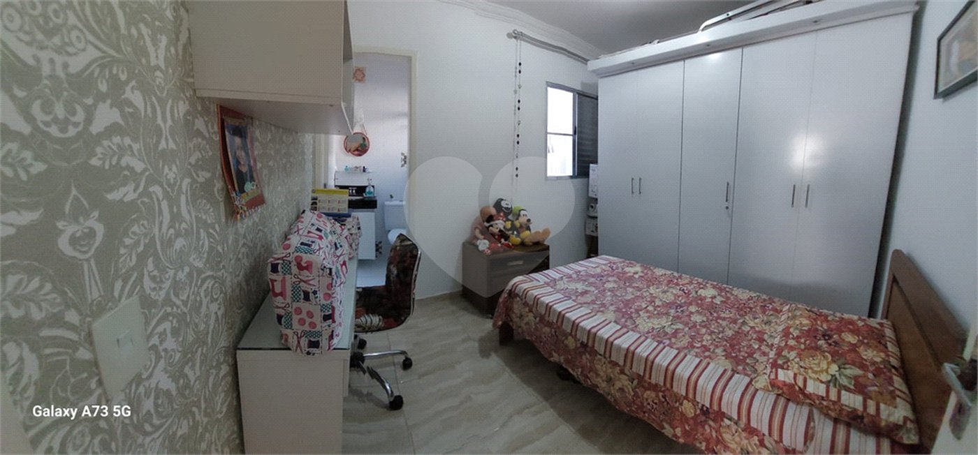 Casa à venda com 2 suítes no condomínio Lauro Korte, São Paulo - SP