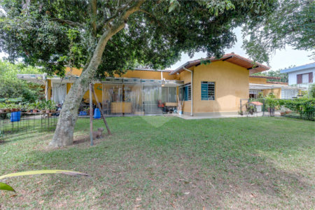 Casa Térrea à venda ou para alugar com 5 quartos, sendo 2 suítes,  em Jardim Prudência, São Paulo, SP