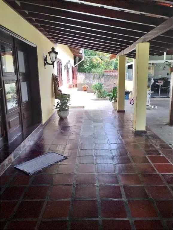 Casa à venda com 5 quartos, sendo 4 suítes, no condomínio Chácaras Flórida, Itu - SP