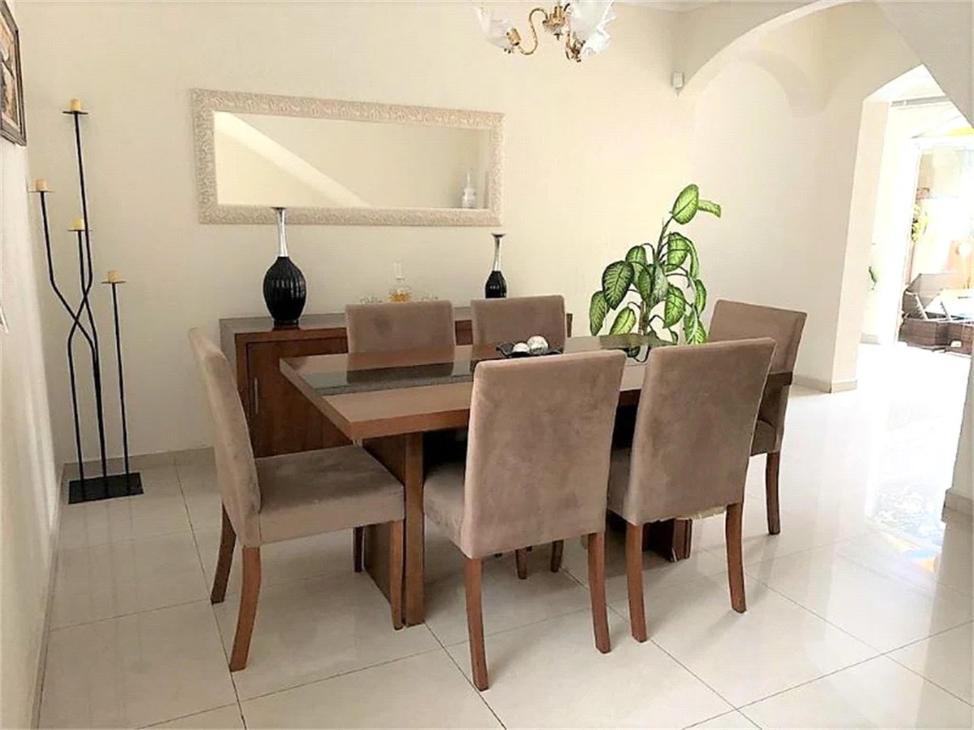 Casa à venda com 4 quartos, sendo 3 suítes,  em Fazenda Morumbi, São Paulo, SP