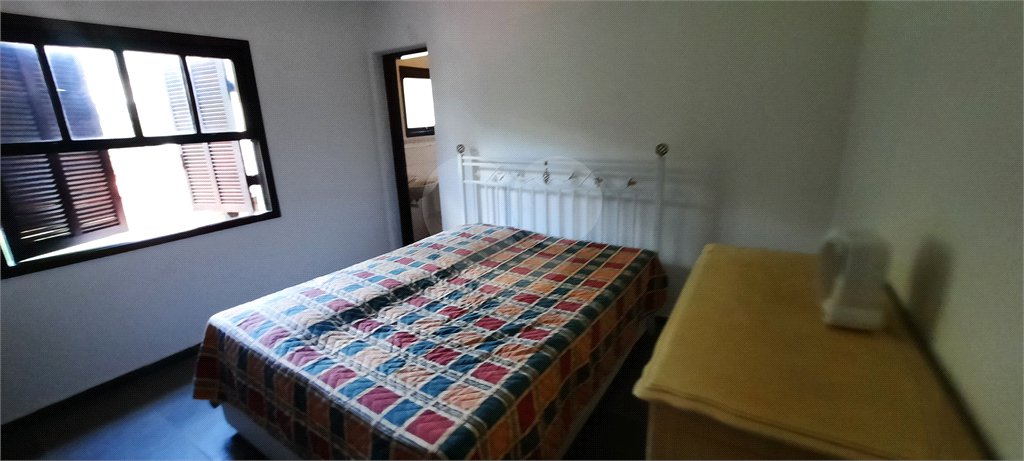 Casa à venda ou para alugar com 4 quartos, sendo 2 suítes, em Mantiqueira, Mairiporã, SP