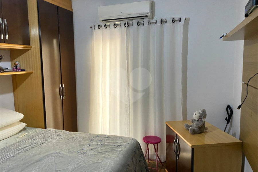 Sobrado à venda com 3 quartos, sendo 1 suíte, em Vila Nova Mazzei, São Paulo, SP