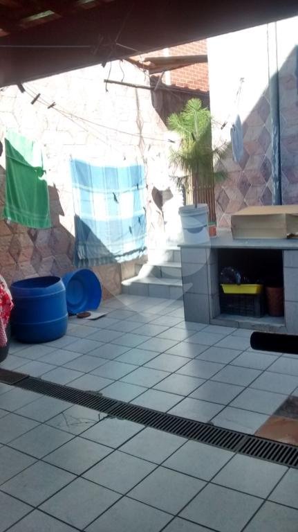 Casa à venda com 4 quartos, sendo 1 suíte, em Parque Vitória, São Paulo, SP