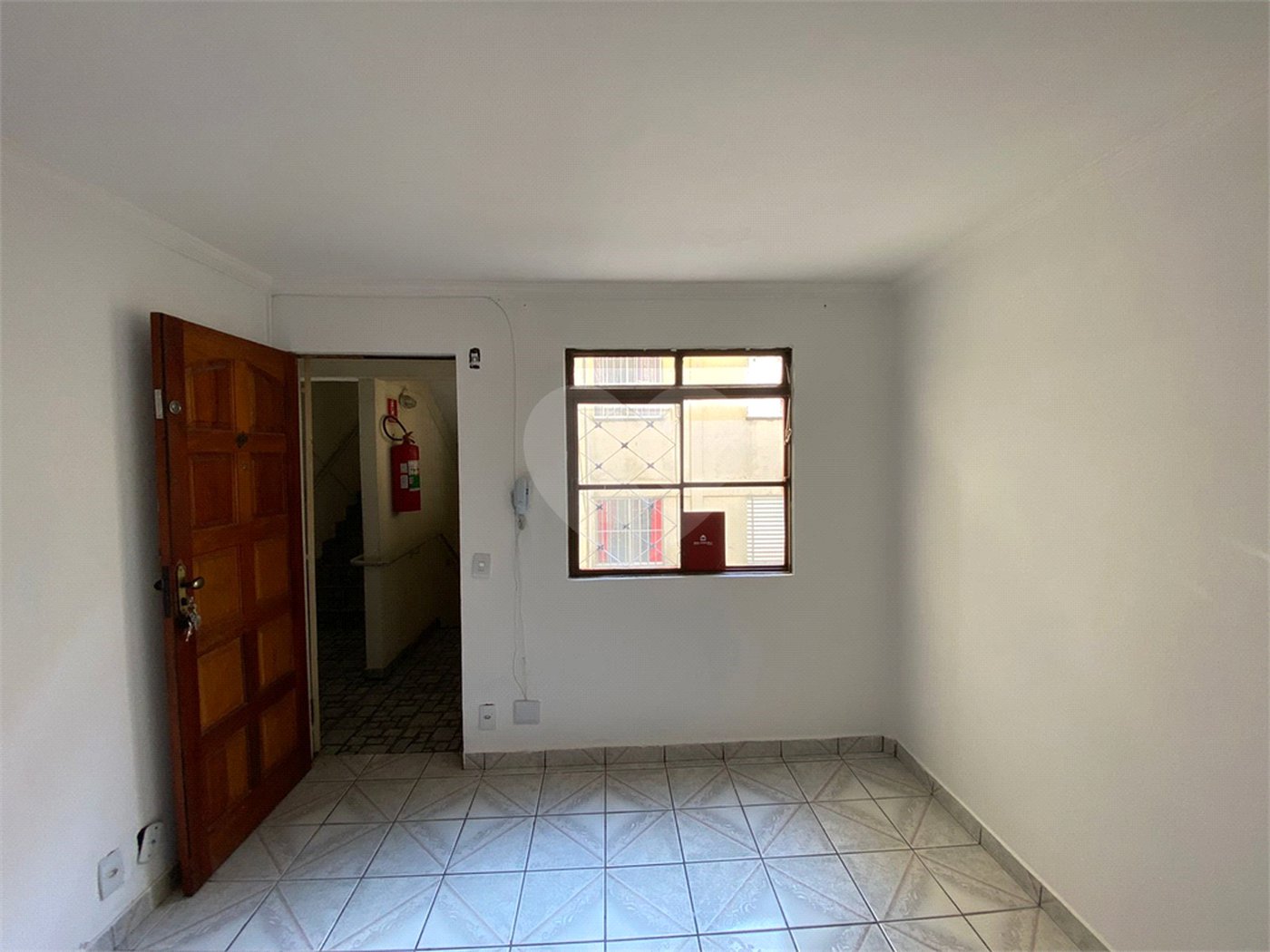 Apartamento para alugar com 2 quartos em Jardim Adriane, Itaquaquecetuba, SP