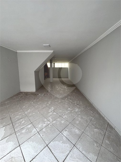 Sobrado à venda com 3 quartos, sendo 1 suíte, em Vila Invernada, São Paulo, SP