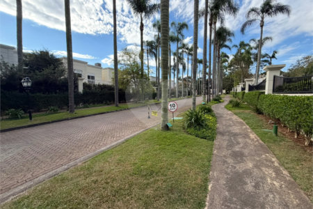 Casa à venda com 3 suítes no condomínio Palm Hill North, São Paulo - SP