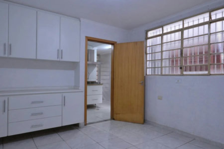Sobrado à venda com 4 quartos em Jardim Trussardi, São Paulo - SP