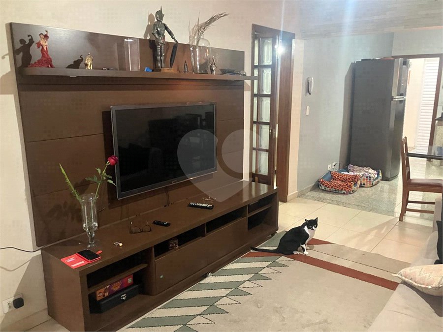 Casa Térrea à venda com 3 quartos em Vila Nivi, São Paulo, SP