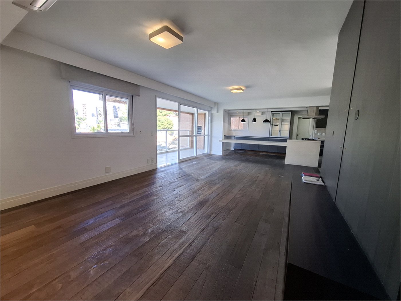Apartamento à venda com 3 suítes em Vila Ipojuca, São Paulo, SP