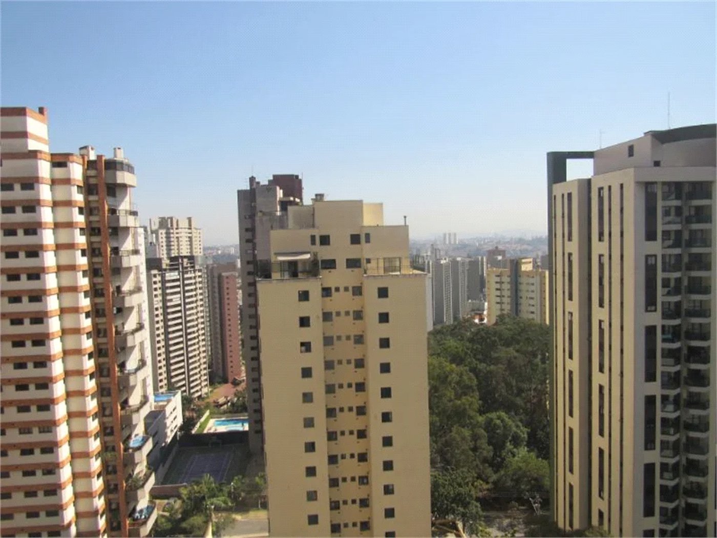 Apartamento à venda com 4 quartos, sendo 2 suítes, em Vila Suzana, São Paulo, SP