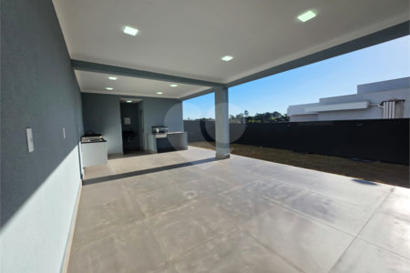 Casa à venda com 3 suítes em Marambaia, Vinhedo, SP
