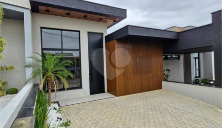 Casa à venda com 3 quartos, sendo 1 suíte,  no condomínio Horto Florestal Villagio, Sorocaba - SP