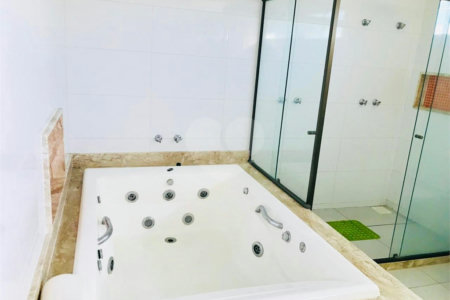 Casa para alugar com 5 quartos, sendo 4 suítes, em Marina, Armação dos Búzios, RJ