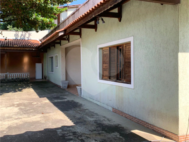 Casa à venda com 3 quartos em Horto Florestal, São Paulo, SP